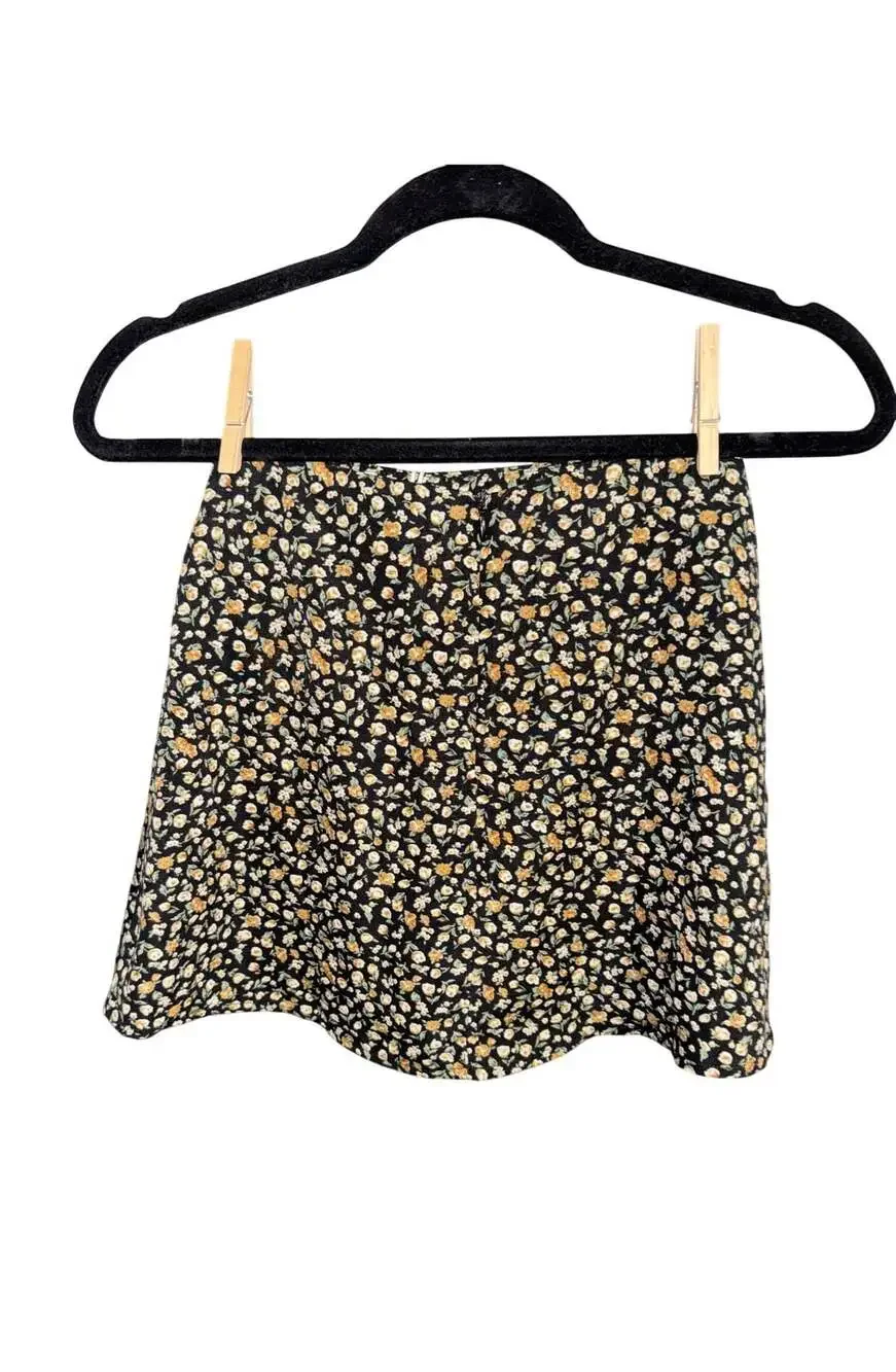Princess Polly Black Floral Mini Skirt Size US 2